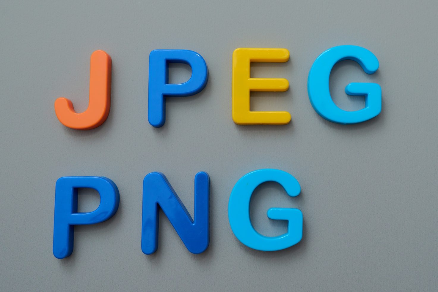 エントリーシート用写真のデータ形式とファイルサイズの基礎知識