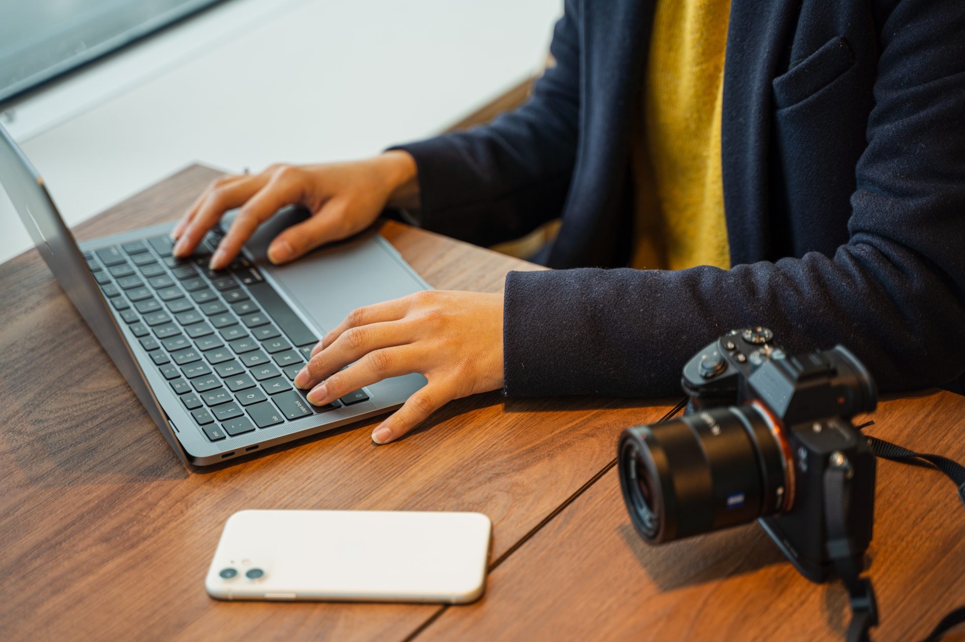 エントリーシートのWeb提出に必要な写真データの整え方