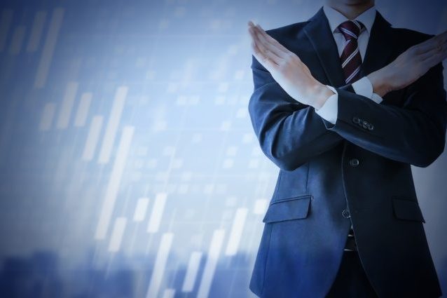 「就活エージェントはやめとけ」という口コミの真相とリスク回避策